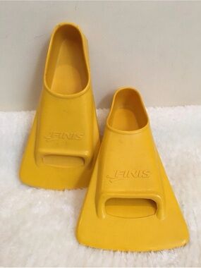 FINIS Zoomers Gold Short Blade Training Fins Size D